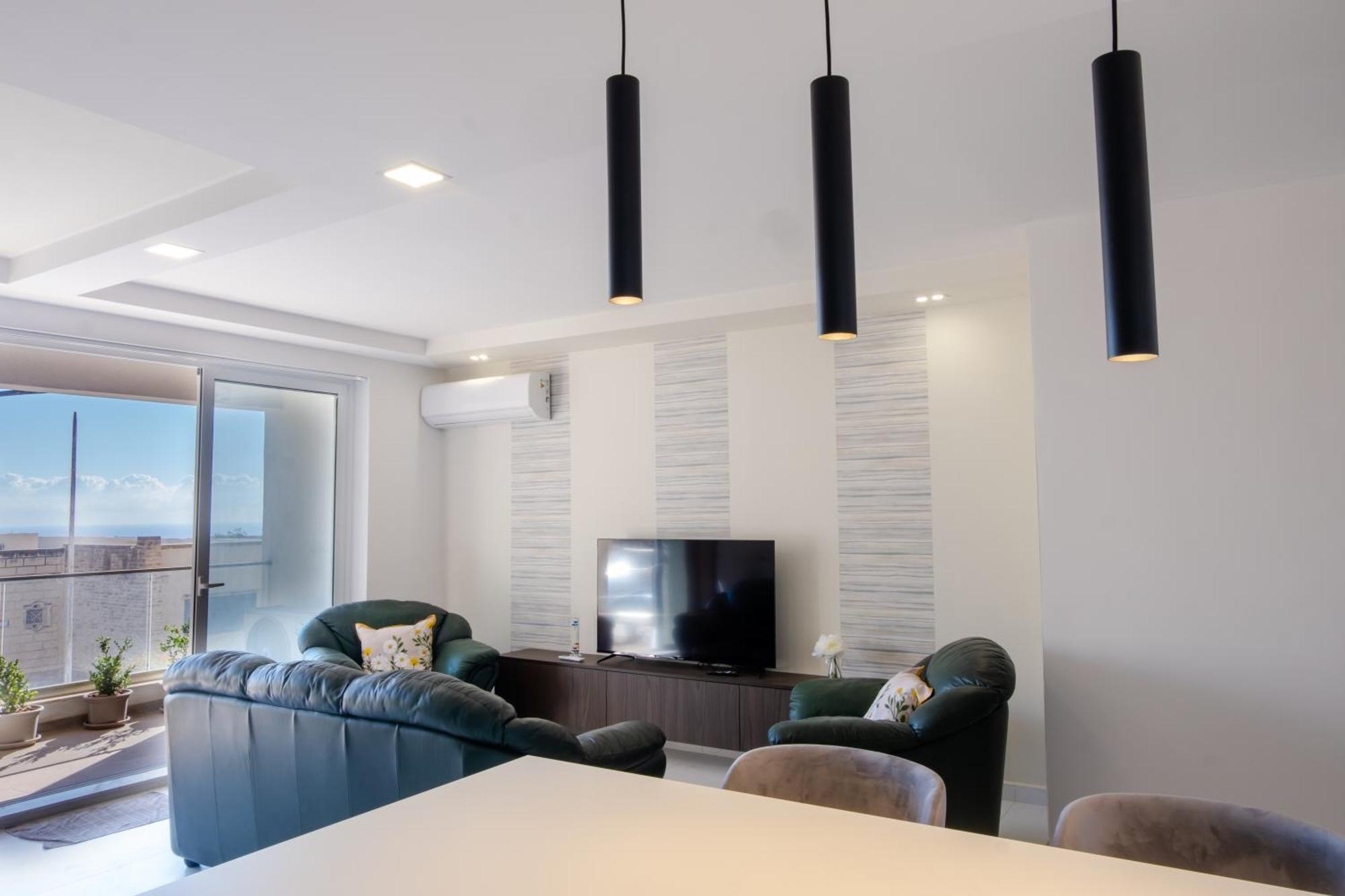 Apartment Mellieha, Charming 2 Bedroom Santa Maria Heights Mellieha